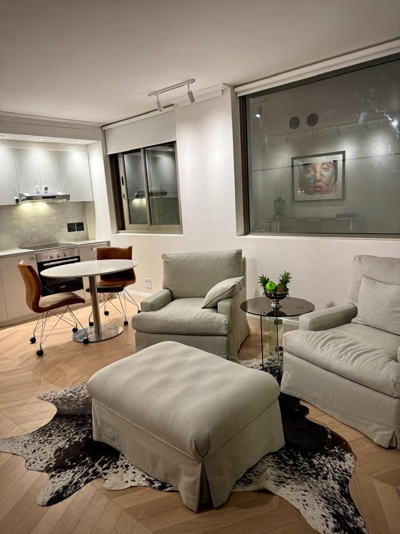 1 Bedroom Property for Sale in Sea Point Western Cape